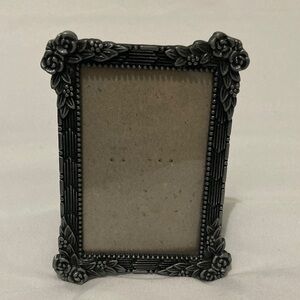 Ben Riokert Metal Floral Picture Frame